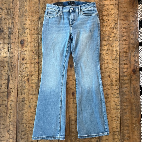 Banana Republic Vintage Stretch Bootcut Jeans - Petite 28/6 - Picture 6 of 9
